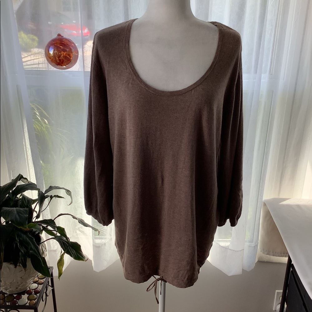 Old Navy sweater